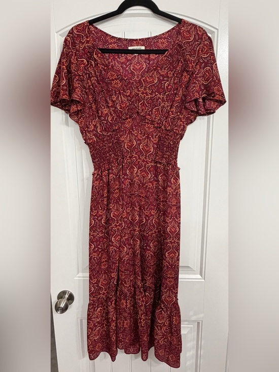 Max Studio Dresses & Skirts - Max Studio Burgundy Paisley Midi Dress